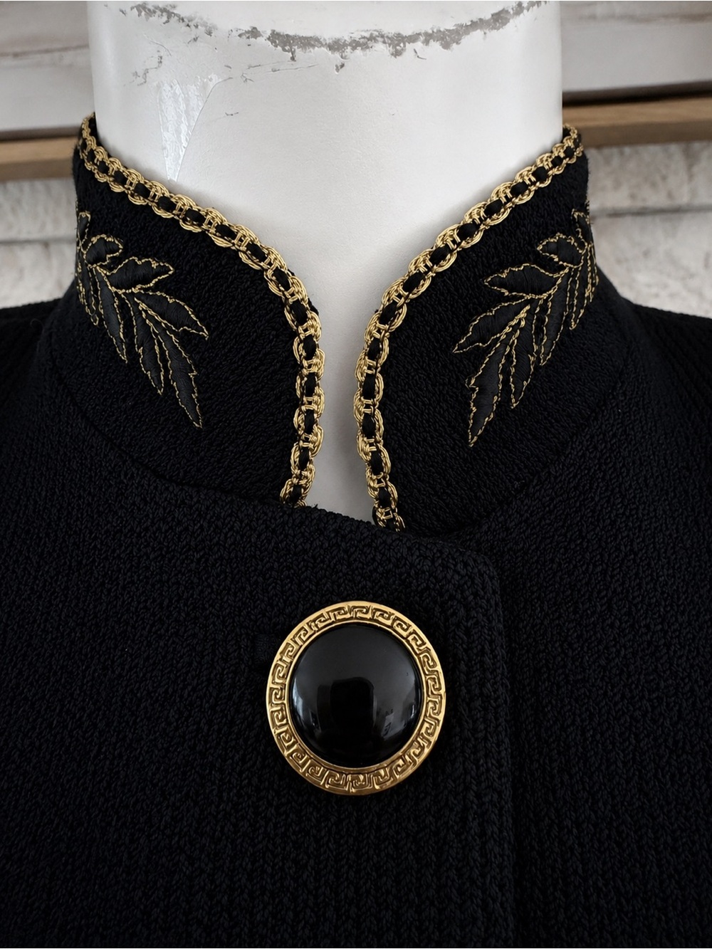 St John Collection Santana Knit Mandarin Collar Embroidered Jacket Gold Trim 4 - Picture 3 of 12